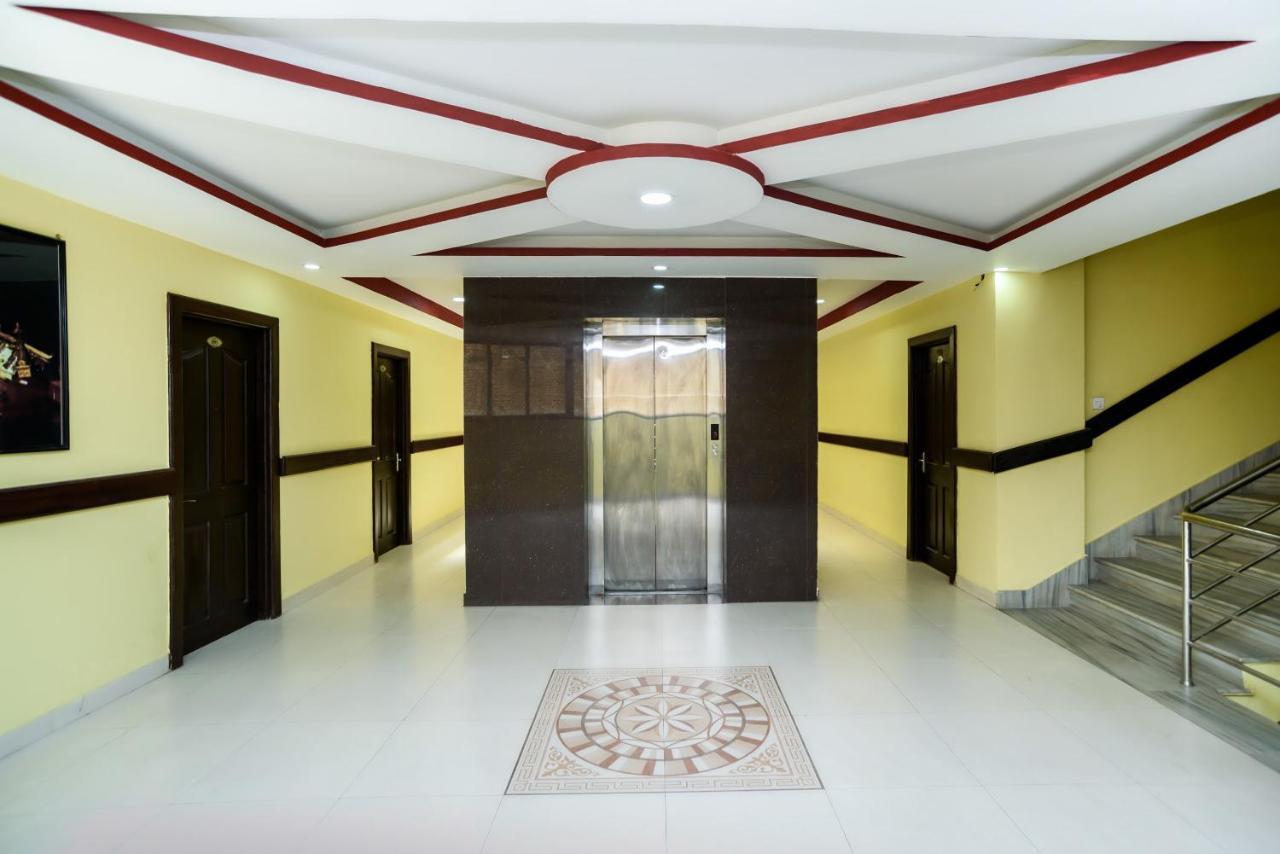 Oyo 105 Hotel Travel Inn Kathmandu Exterior foto